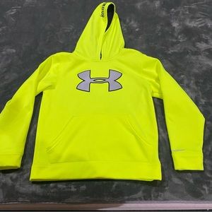 Boys loose fit under Armour hoodie